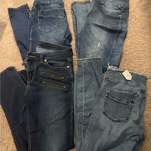 Rock & Republic Women's Skinny Jeans - Dark Blue and Light Blue